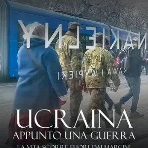 Ucraina, appunto una guerra. La vita scorre fuori dai margini Miglior Prezzo