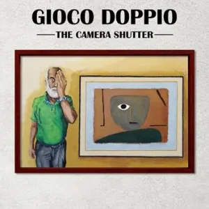 Gioco doppio. The camera shutter Esclusivo