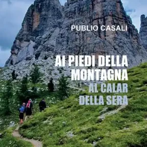 Prezzo Di Fabbrica Ai piedi della montagna. Al calar della sera